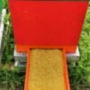 Podnica PVC CRVENA sa sakupljačem peludi,češljem i poletaljkom za LR i DB10 / PVC bee flooring with pollen collection